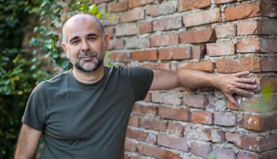 PULSKI KANTAUTOR VALTER MILOVAN MAER