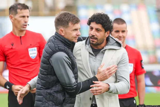 28.09.2025., Gradski stadion, Velika Gorica - SuperSport HNL, 08. kolo, HNK Gorica - NK Osijek. Simon Rozman i Mario Carevic Photo: Goran Stanzl/PIXSELL