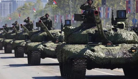 epa12392426 Serbian army M-84 tanks are shown during the 'Power of Unity' military parade marking Unity, Freedom and National Flag Day in Belgrade, Serbia, 20 September 2025. Around 6,000 troops took part alongside 4,000 in support roles, with new weapons and vehicles displayed. EPA/ANDREJ CUKIC