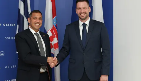 Veleposlanik Velike Britanije Javed Patel posjetio je gradonačelnika Ivana Radića.