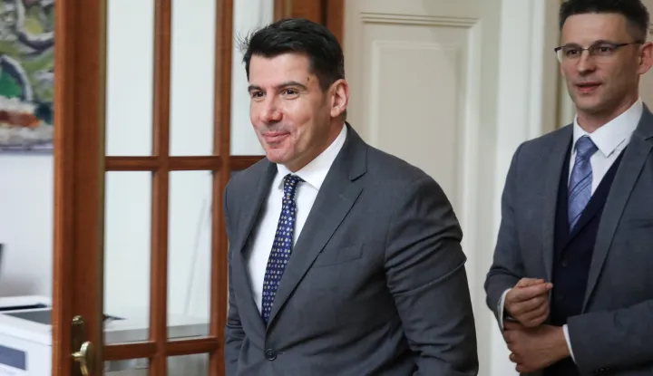 Zagreb, 23.04.2024. - Stranka MOST predala je kandidacijske liste za izbore za Europski parlament. Na fotografiji Nikola Grmoja, Božo Petrov.foto HINA/ Admir BULJUBAŠIĆ/ abu