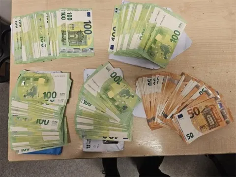 Zaplijena gotovine na granici