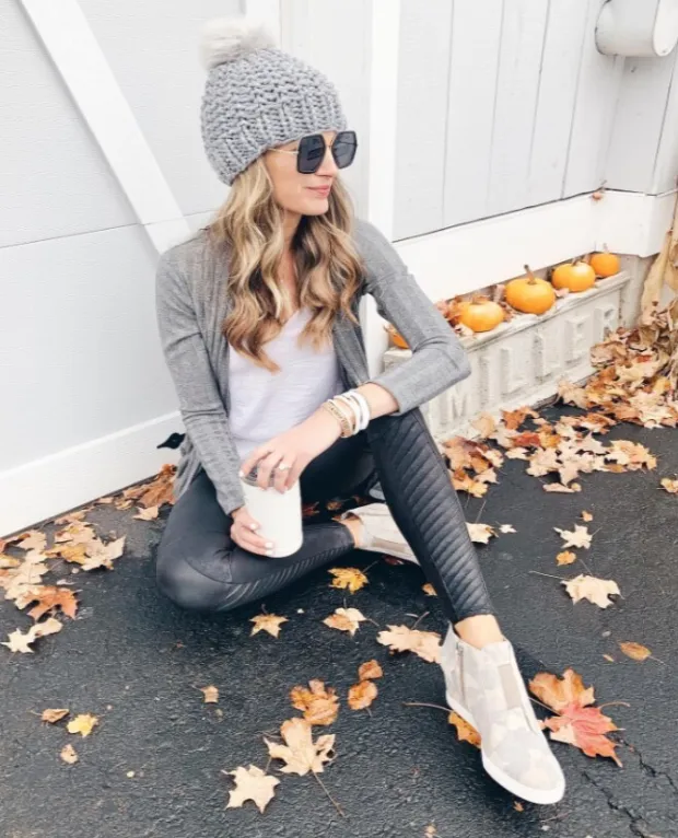 Kako nositi tenisice s visokim potpeticama