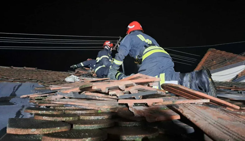 Požar krovišta u Dubrovačkoj ulici u Osijeku