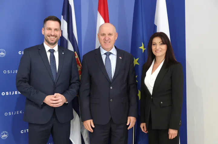 Osijek, 01. 10. 2025., Kuhačeva 9, radni sastanak, press konferencija, konferencija za medije, Ivan Radić; Branko Bačić; Nataša TramišakSNIMIO BRUNO JOBST