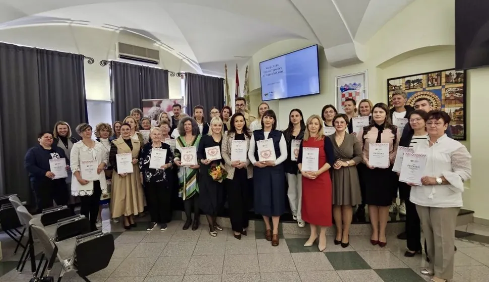 Dodijeljena priznanja najboljima u akciji "Volim Vinkovce" povodom 60. Vinkovačkih jeseni
