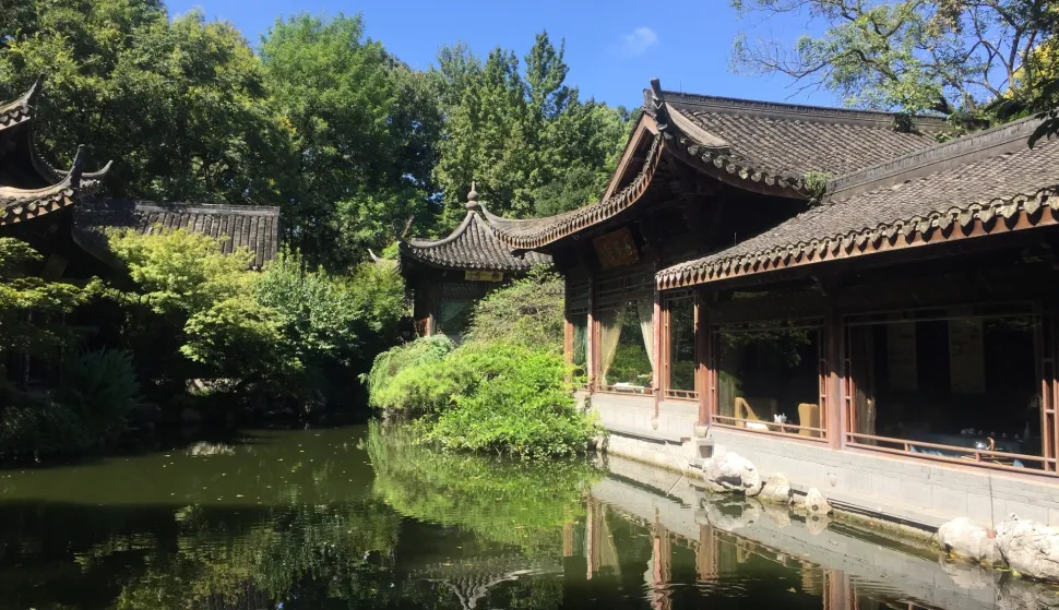 /Galerija/ Zapadno jezero - jedno od najpoznatijih azijskih kulturnih krajolika