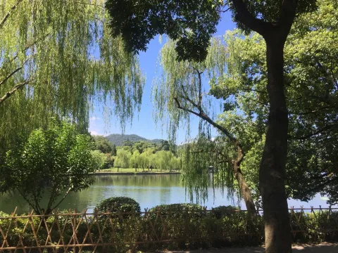 /Galerija/ Zapadno jezero - jedno od najpoznatijih azijskih kulturnih krajolika