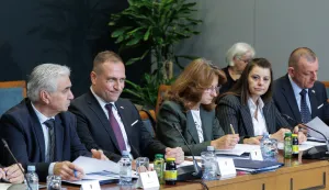 Zagreb, 02.10.2025. - Tematska sjednica Odbora za poljoprivredu s temom "Izvješće o trenutačnom stanju i aktivnostima koje se poduzimaju s ciljem ograničavanja i zaustavljanja širenja afričke svinjske kuge, kao i o preventivnim aktivnostima koje je potrebno poduzeti za suzbijanje ove bolesti".Na fotografiji David Vlajčić.foto HINA/ Edvard ŠUŠAK