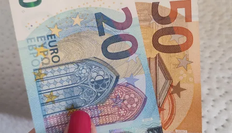 Euri, božićnicesnimila Marija Lešić Omerović