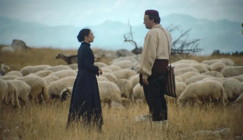 filma "Bog neće pomoći" 