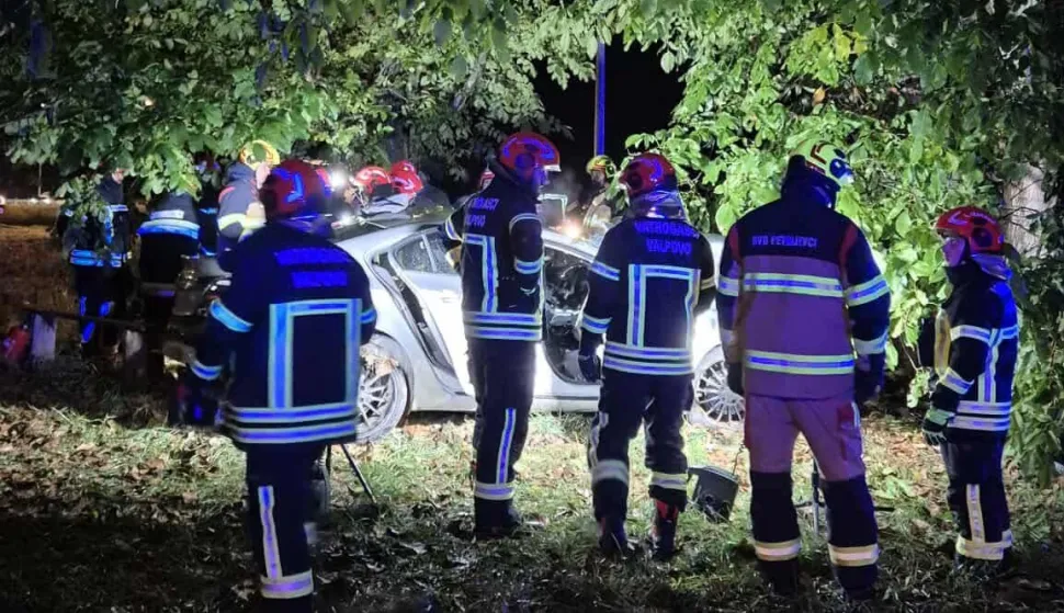 U Petrijevcima u automobilu pronađeno mrtvo tijelo 