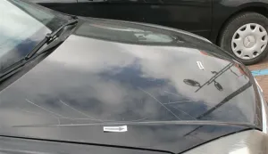 Jedan oštetio automobil u Osijeku drugi u Karancu, izgreban auto, ilustracija, ogreban