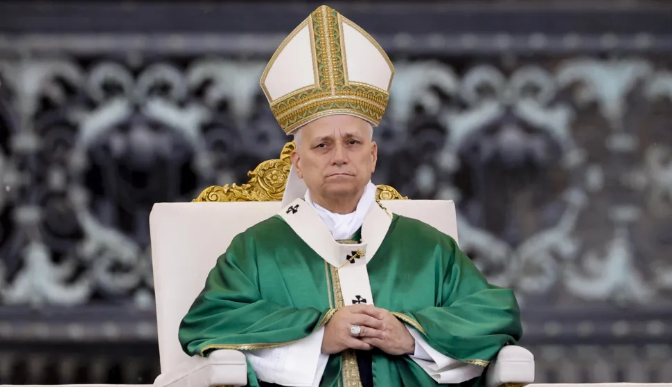 epa12431989 Pope Leo XIV celebrates a Holy Mass on the occasion of the Jubilee of the Missionary World and Jubilee of Migrants, St. Peter's Square, Vatican City, 05 October 2025. EPA/FABIO FRUSTACI