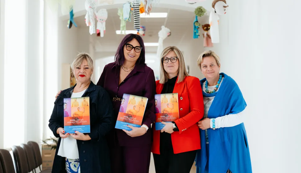 Promocija priručnika DUGA &ndash; PRIČA O JEDNAKOJ RAZLIČITOSTIVi&scaron;nja Vekić KljaićUSTUPLJENE FOTOGRAFIJE