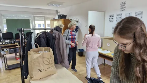 U Belom Manastiru humanost na djelu: Crveni križ prikuplja odjeću i obuću za najpotrebitije