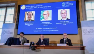 epa12439178 The 2025 Nobel Prize in Chemistry recipients are announced during a press conference at the Royal Swedish Academy of Sciences, in Stockholm, Sweden, 08 October 2025. The Nobel Prize in Chemistry 2025 was awarded to Susumu Kitagawa, Richard Robson and Omar M. Yaghi 'for the development of metal-organic frameworks.' EPA/FREDRIK SANDBERG/TT SWEDEN OUT