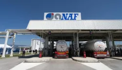 07.07.2014., Zagreb - Ministar gospodarstva Ivan Vrdoljak u nazocnosti ministrice graditeljstva i prostornog uredjenja Anke Mrak Taritas, pustio je u pogon obnovljen i moderniziran JANAF-ov Terminal Zitnjak. Pogon i spremnici unutar Terminala Zitnjak. Photo: Davor Puklavec/PIXSELL------šest stupaca novosti