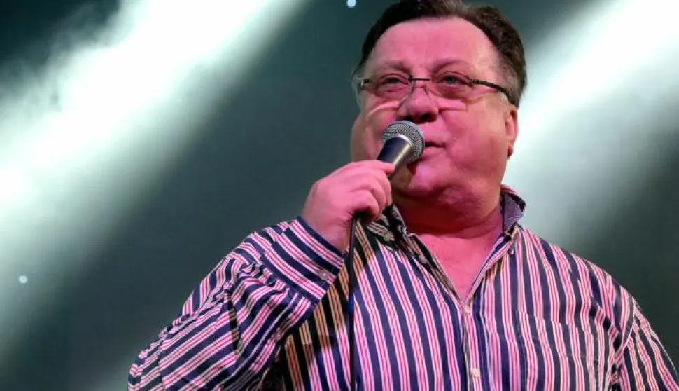 osijek, 14 veljače 2014, dvorana gradski vrt, koncert, halid belić, ljubavni dernek na valentinovosnimio zdenko puić------MOZAIK, 3 stupca