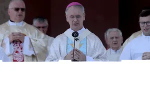 Marija Bistrica, 15.08.2025 - Zagrebački nadbiskup mons. Dražen Kutleša predvodio je misu na svetkovinu Velike Gospe u marijanskom svetištu u Mariji Bistrici. Na fotografiji Zagrebački nadbiskup mons. Dražen Kutleša. foto HINA/ Daniel KASAP/ dk