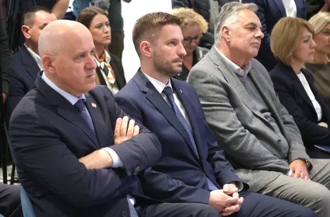 Osijek, 01. 10. 2025., Kuhačeva 9, radni sastanak, press konferencija, konferencija za medije, Branko Bačić; Ivan Radić; Dragan HristovSNIMIO BRUNO JOBST