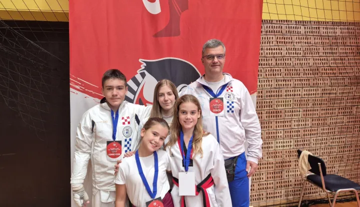 Klari zlato, Dei srebro, uspješni i Vinkovčani