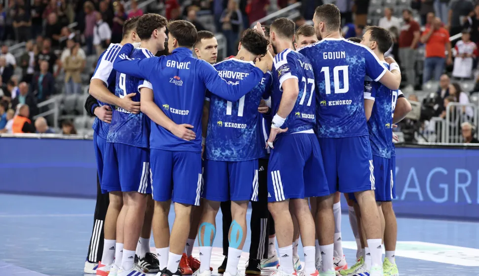 Zagreb, 25.09.2025 - Utakmica 1. kola rukometne Lige prvaka između RK Zagreba i Barce. Na slici igrači RK Zagreba na kraju utakmice.foto HINA/ Damir SENČAR/ ds