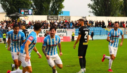 VUKOVAR 1991 - CIBALIA 0:1SLAVLJE IGRAČA CIBALIJERUJAN 2025FOTO: FILIP KNEZOVIĆ/HNK CIBALIA