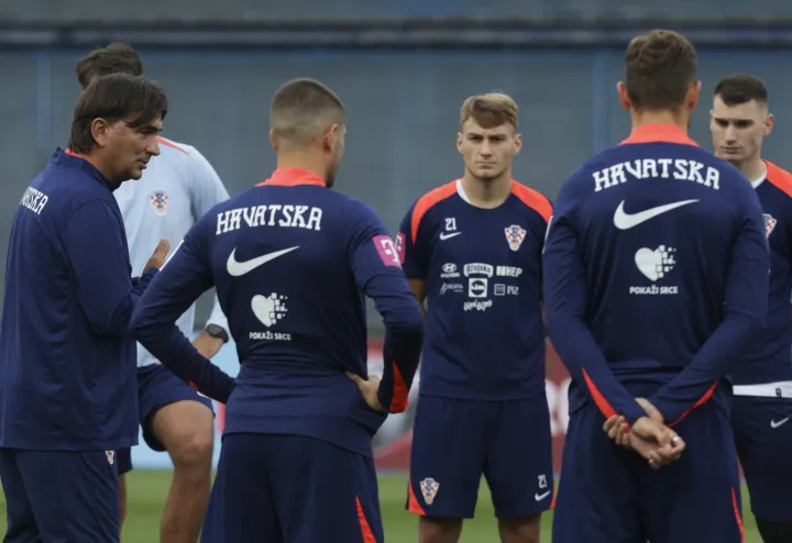 Zagreb, 07.09.2025. - Trening nogometne reprezentacije Hrvatske&nbsp;uoči utakmice Europskih kvalifikacija za Svjetsko prvenstvo 2026. godine između Hrvatske i Crne Gore. Na fotografiji Zlatko Dalić, Toni Fruk, Dominik Livaković. foto HINA/ Lana SLIVAR DOMINIĆ/ lsd