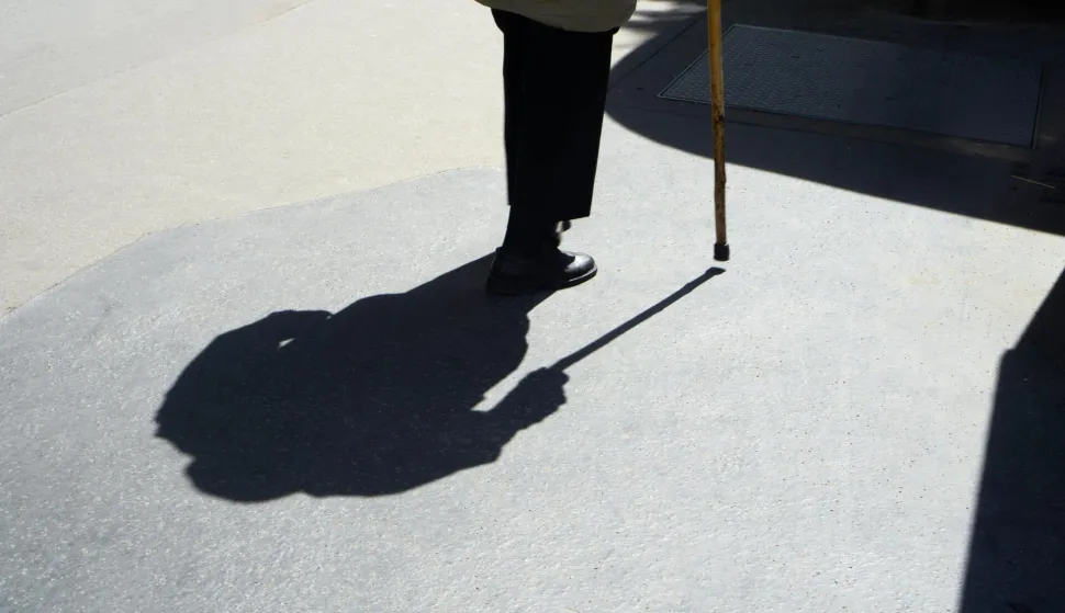 koljena artritis &scaron;tap starost