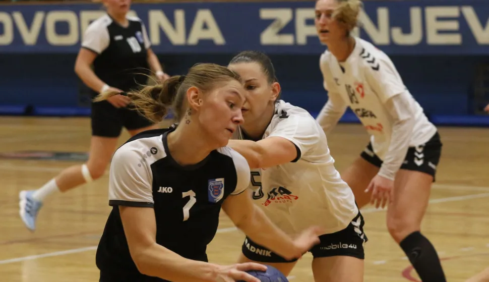 Osijek, 10. 10. 2025, Sportska dvorana Zrinjevac. rukomet, Osijek - Podravka (Koprivnica), Prva liga rukometašica.snimio GOJKO MITIĆ