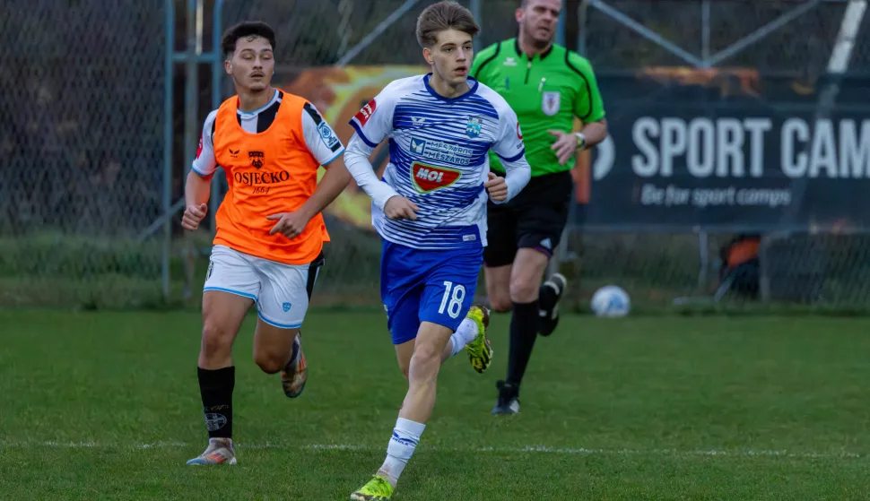 NK Osijek. Pripreme Novigrad 2025. Niko Farkaš