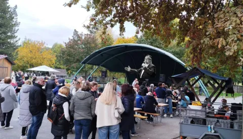 Brojni slavonski fanovi se oprostili od Halida