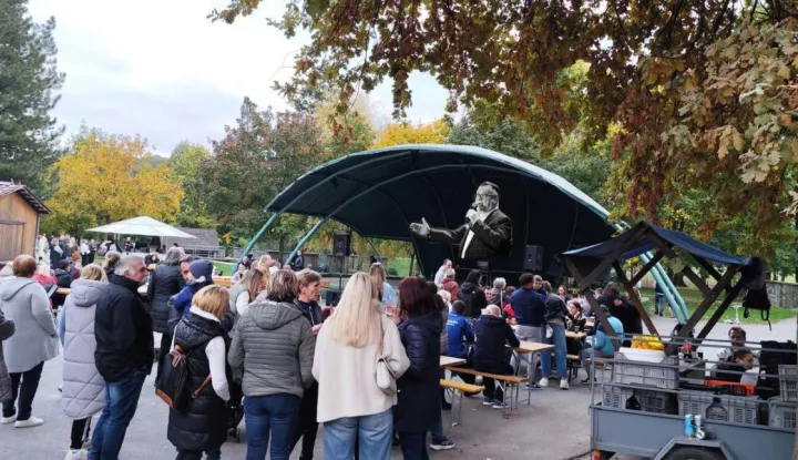 Brojni slavonski fanovi se oprostili od Halida