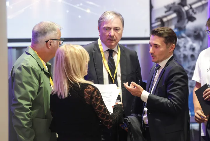 Zagreb, 14.10.2025.- Institut za europske i globalizacijske studije i Atlantsko vijeće Hrvatske organizirali su Međunarodni energetski forum INTERENEF, pod pokroviteljstvom Ministarstva gospodarstva. Sredi&scaron;nja tema je Novi energetski poredak - izazovi i mogućnosti, s fokusom na energetske korporacije, tehnolo&scaron;ku modernizaciju, umjetnu inteligenciju, energetsko trži&scaron;te i pozicioniranje Hrvatske kao plinskog čvori&scaron;ta Europske unije.foto HINA/ Admir BULJUBA&Scaron;IĆ/ abu