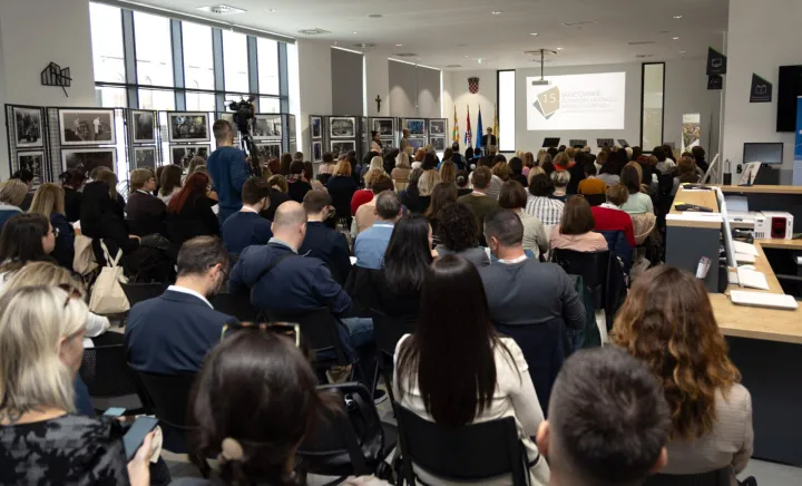 Vinkovci, 15. savjetovanje za narodne knjižnice