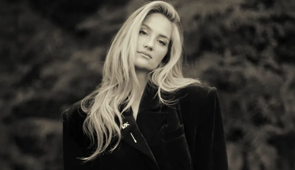 Brend IZAKOVA predstavlja novu kolekciju The Herbarium