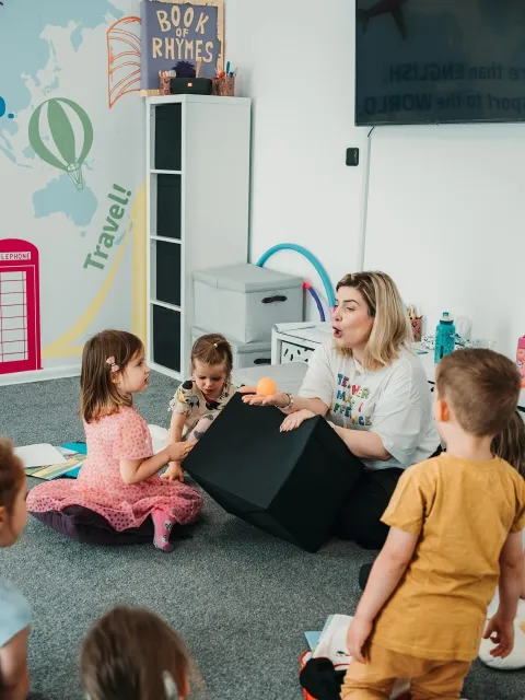 Engleski od pelena: Zašto je važno krenuti rano i zašto ne treba prekinuti pri polasku u školu?