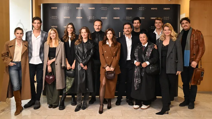 Sinj, 191025.Muzej Sinjske alke.Pretpremijera prve epizode serije Divlje pcele koja se snimala u srcu dalmatinskog krsa - Sinju i okolici.Na fotografiji: glumci serije.Foto: Ante Cizmic/CROPIXFOTOGRAFIJE USTUPIO RTL ZA ILUSTRACIJU TEME U TV PRILOGU. ZABRANJENO DALJNJE KORIŠTENJE!