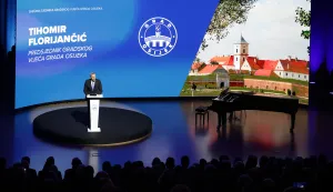 Osijek, 02. 12. 2024., KC, Koncertna dvorana Franjo Krežma, Svečana sjednica Gradskog vijeća, Dan Grada Osijeka, Tihomir Florijančić - predsjednik GV Grada OsijekaSNIMIO BRUNO JOBST