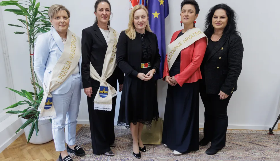 Petir s najuzornijim seoskim ženama: Žena je na selu - nezamjenjiva