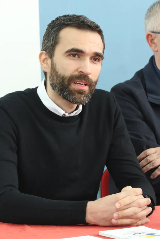 Osijek, 02. 024. 2025, Press povodom štrajka prosvetara u četvrtak. Čelnici sindikata, Matija Kroflin, Nezavisni sindikat znanosti i visokog obrazovanja.snimio GOJKO MITIĆ