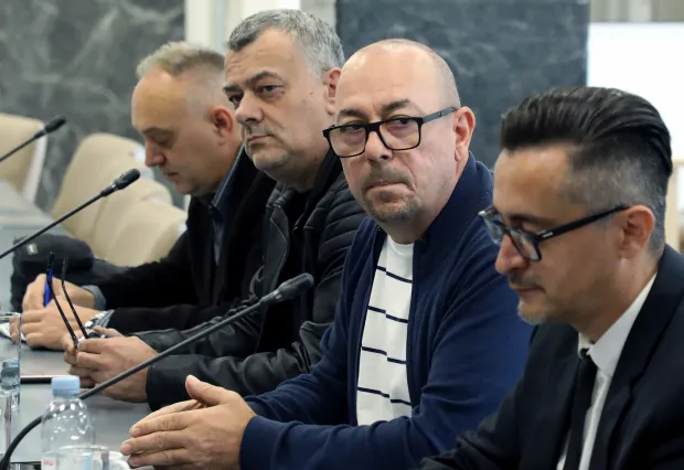 Zagreb, 21.09.2022 - Sastanak pregovaračkih odbora Vlade i predstavnika sindikata dravne slube o sklapanju temeljnog kolektivnog ugovora za dravne slubenike i namjetenike. Na fotografiji predsjednik Nezavisnog sindikata djelatnika MUP-a Zdravko Lončar, predsjednik Sindikata policije Hrvatske Dubravko Jagić. foto HINA/ Lana SLIVAR DOMINIĆ/ lsd