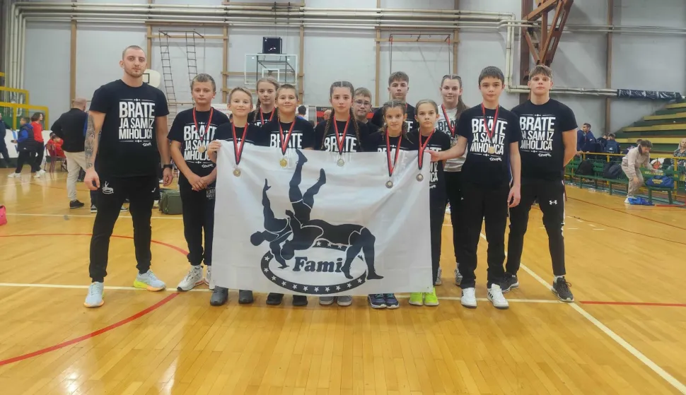 Članovi Famija odlični na turniru u TuzliUSTUPLJENA FOTOGRAFIJA