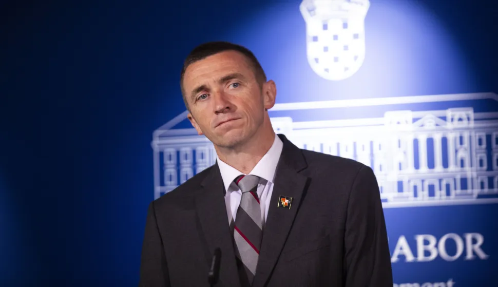 Zagreb, 06.06.2025 - Konferencija za medije kluba zastupnika DP-a. Na fotografiji Ivan Penava. foto HINA/ Daniel KASAP/ dk