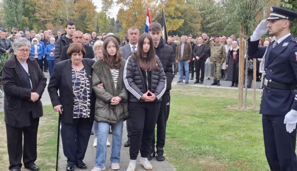 Heroji s prve crte obrane Vukovara: Obljetnica pogibije Blage Zadre i Alfreda Hilla