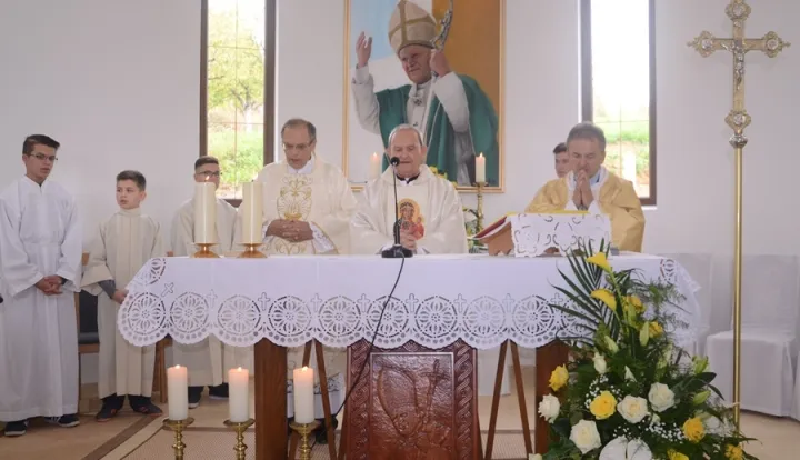 Bartolovci, Slavonski BrodCrkva