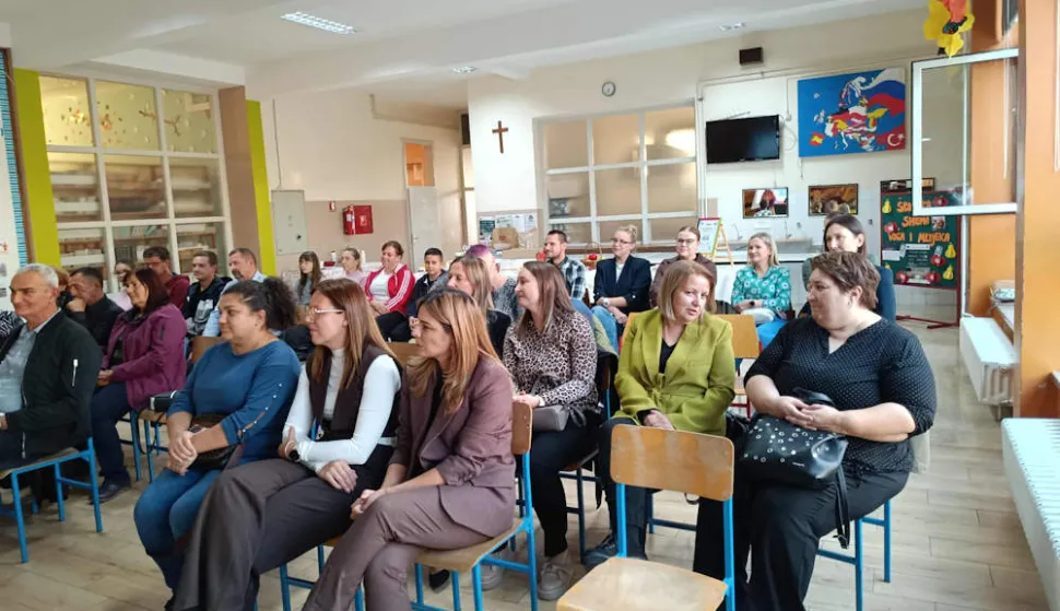 Erasmus dan u OŠ Hinka Juhna: Važnost suradnje škole i zajednice