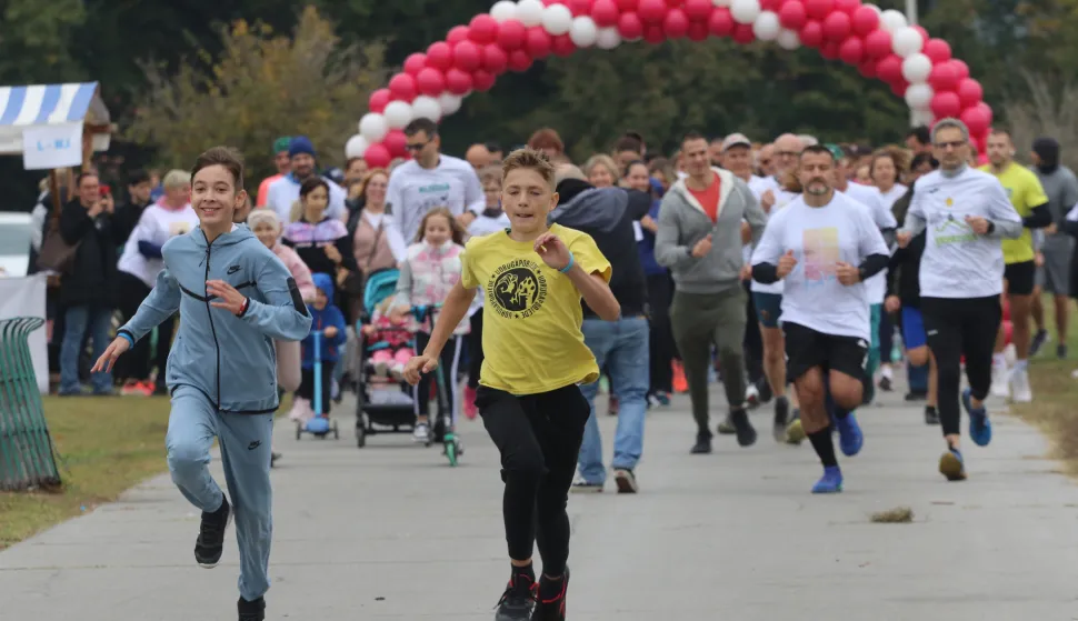 Osijek, 18. 10. 2025, Lijeva obala kod Skate parka na Copacabani utrka Find me, okupljanje i start.snimio GOJKO MITIĆ