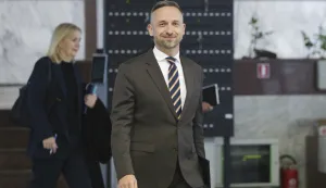 Zagreb, 15.10.2025. - Četvrti sastanak pregovaračkih odbora Vlade Republike Hrvatske i predstavnika sindikata državne (na fotografiji) i javnih službi. Na fotografiji ministar Marin Piletić. foto HINA/ Lana SLIVAR DOMINIĆ/ lsd